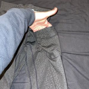 Walmart brand leggings pockets on both sides